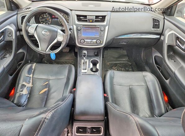 1N4AL3APXGC165738 2016 NISSAN ALTIMA Red Widok deski rozdzielczej