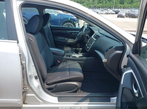 1N4AL3APXGC241538 2016 NISSAN ALTIMA Gray Вид салону спереду