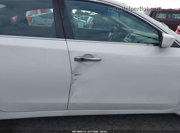 1N4AL3APXGC291873 2016 NISSAN ALTIMA White 