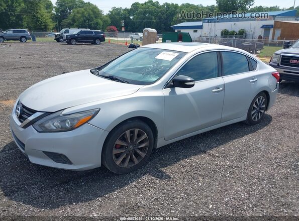1N4AL3APXHC223090 2017 NISSAN ALTIMA Silver წინა მარცხენა ხედი სამი მეოთხედიდან