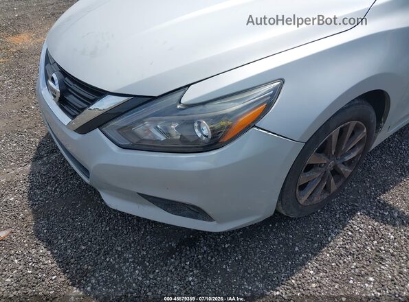 1N4AL3APXHC223090 2017 NISSAN ALTIMA Silver ხელსაწყოთა პანელის ხედი