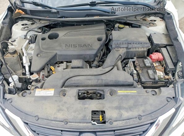1N4AL3APXHC233912 2017 NISSAN ALTIMA White Rear interior view