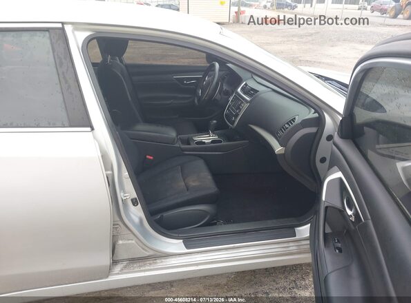 1N4AL3APXHC257286 2017 NISSAN ALTIMA Silver Vista interior delantera