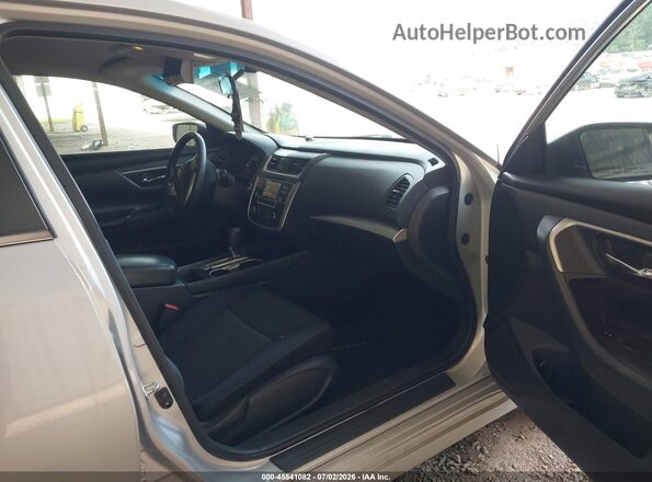 1N4AL3APXHC264562 2017 NISSAN ALTIMA Silver Vista interior delantera