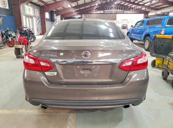 1N4AL3APXHC268420 2017 NISSAN ALTIMA Brown უკანა ხედი