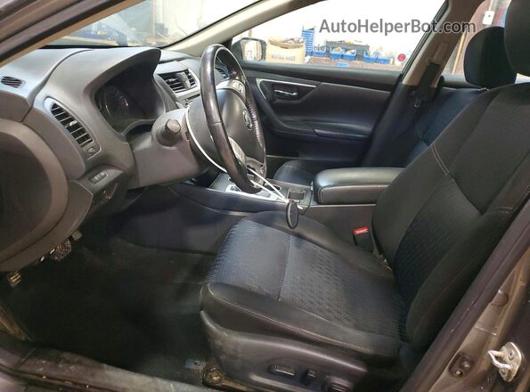 1N4AL3APXHC285430 2017 NISSAN ALTIMA Gray Front interior view