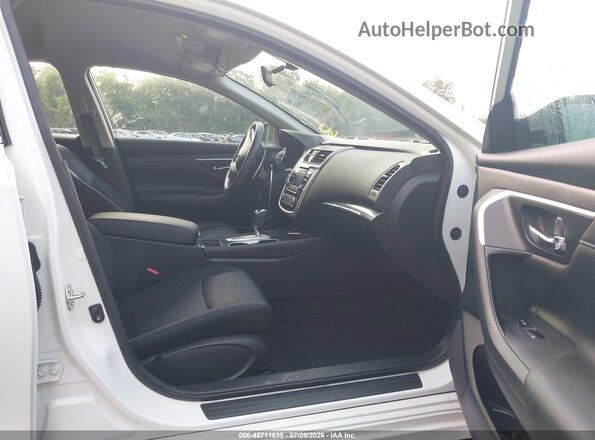 1N4AL3APXJC102968 2018 NISSAN ALTIMA White Вид салону спереду