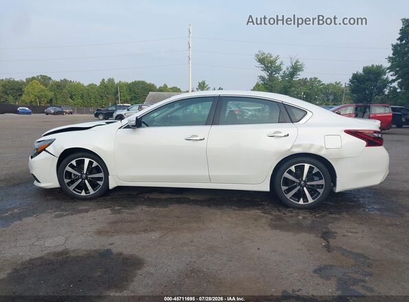 1N4AL3APXJC102968 2018 NISSAN ALTIMA White 