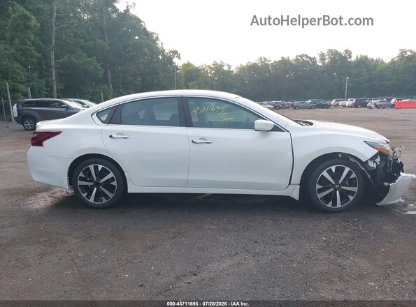 1N4AL3APXJC102968 2018 NISSAN ALTIMA White Панорамний вид салону 360°