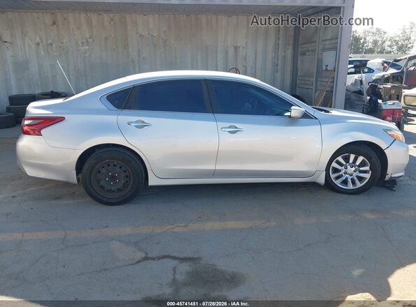1N4AL3APXJC110083 2018 NISSAN ALTIMA Gray Rear interior view