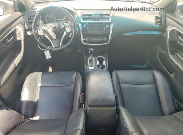 1N4AL3APXJC142774 2018 NISSAN ALTIMA Белый Вид панели приборов