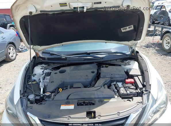 1N4AL3APXJC148011 2018 NISSAN ALTIMA Белый Вид сзади