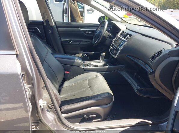 1N4AL3APXJC152186 2018 NISSAN ALTIMA Gray Front interior view
