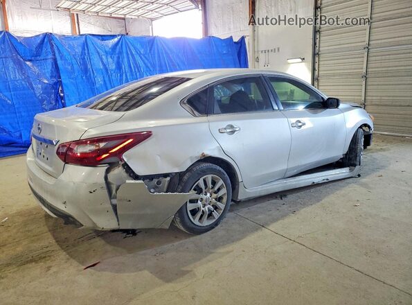 1N4AL3APXJC218462 2018 NISSAN ALTIMA Серебряный Задняя правая четверть