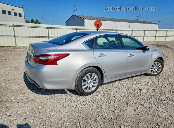1N4AL3APXJC219014 2018 NISSAN ALTIMA Серебряный Задняя правая четверть