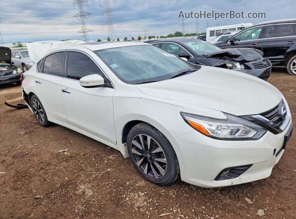 1N4AL3APXJC225864 2018 NISSAN ALTIMA Белый Передняя правая четверть