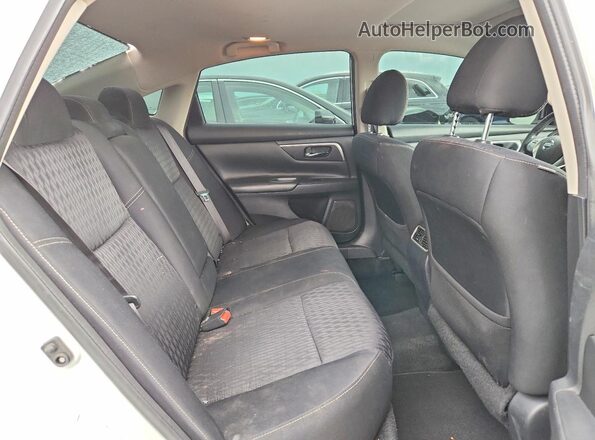 1N4AL3APXJC225864 2018 NISSAN ALTIMA Белый Вид задних сидений
