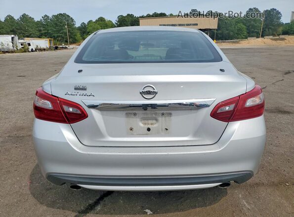 1N4AL3APXJC258296 2018 NISSAN ALTIMA Silver Հետևի տեսք