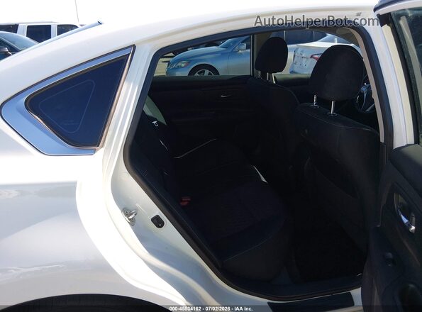 1N4AL3APXJC260789 2018 NISSAN ALTIMA White VIN sticker view