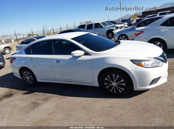 1N4AL3APXJC260789 2018 NISSAN ALTIMA White Rear interior view