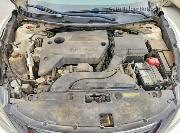 1N4AL3APXJC270464 2018 NISSAN ALTIMA White Vista del compartimento del motor