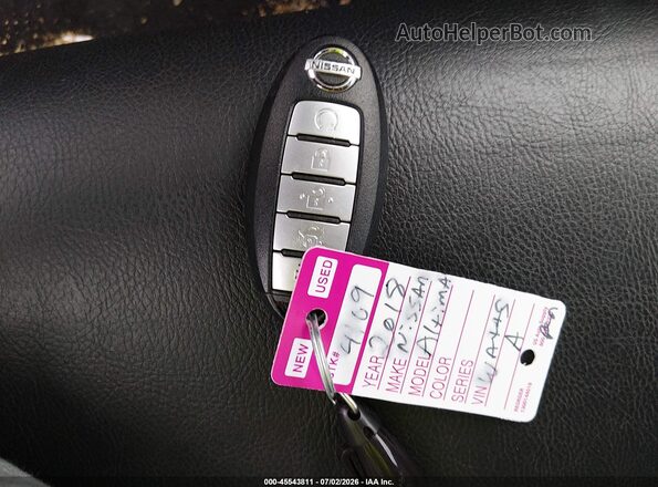 1N4AL3APXJC272084 2018 NISSAN ALTIMA Black Widok deski rozdzielczej