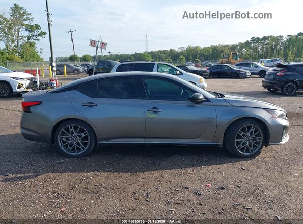 1N4AL4CV0PN320710 2023 NISSAN ALTIMA Gray Vista interior trasera