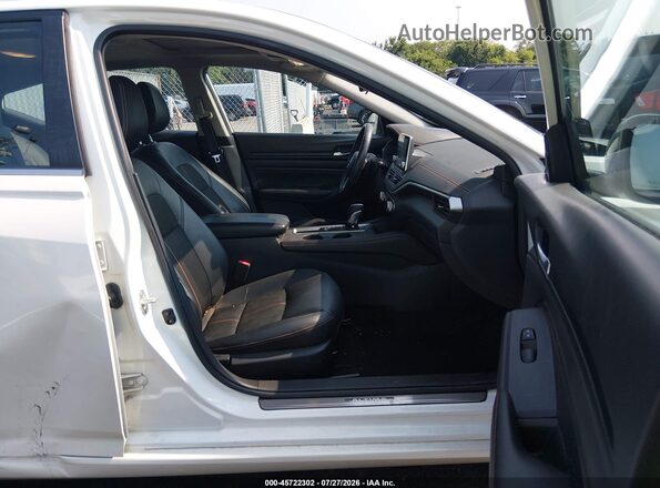 1N4AL4CV2LC150243 2020 NISSAN ALTIMA White Widok wnętrza z przodu