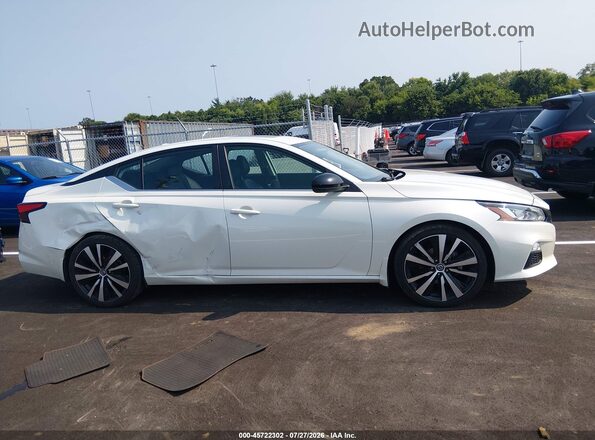 1N4AL4CV2LC150243 2020 NISSAN ALTIMA White Widok wnętrza z tyłu