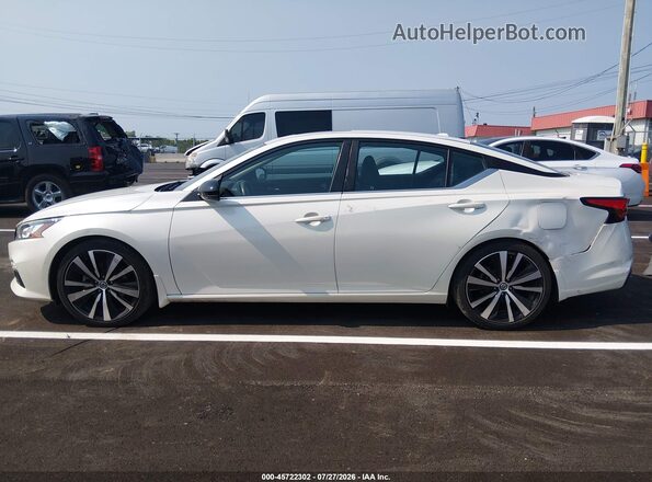 1N4AL4CV2LC150243 2020 NISSAN ALTIMA White Widok wnętrza 360 stopni
