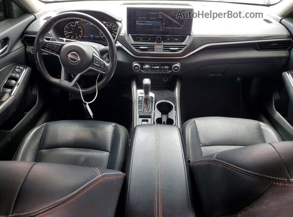 1N4AL4CV5RN311083 2024 NISSAN ALTIMA Red Dashboard view