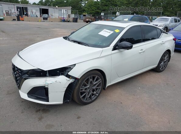 1N4AL4CV8RN417074 2024 NISSAN ALTIMA White Vista tres cuartos delantera izquierda