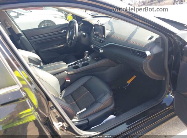 1N4AL4CVXNN347684 2022 NISSAN ALTIMA Черный Вид салона спереди