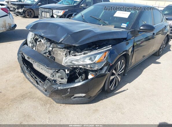 1N4AL4CVXNN347684 2022 NISSAN ALTIMA Черный Передняя левая четверть