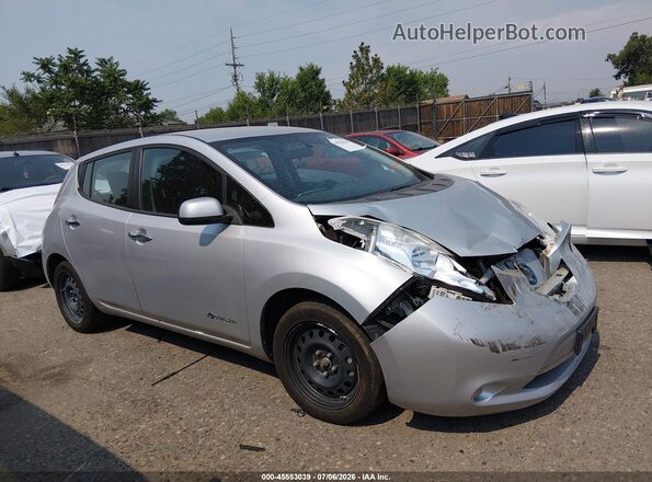 1N4AZ0CP2GC307395 2016 NISSAN LEAF Gray Vista interior trasera