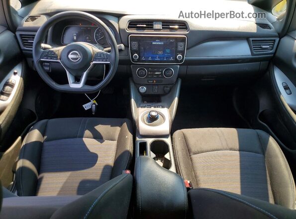 1N4AZ1BV0SC562223 2025 NISSAN LEAF White Widok deski rozdzielczej