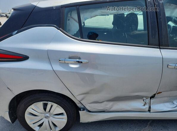 1N4AZ1BV3PC561896 2023 NISSAN LEAF Silver Widok tylnych siedzeń