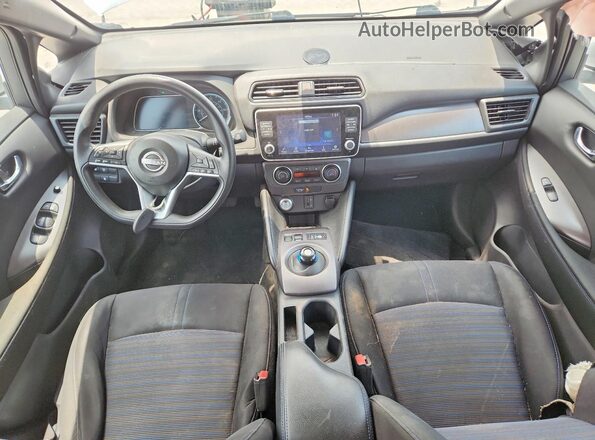 1N4AZ1BV3PC561896 2023 NISSAN LEAF Silver Widok deski rozdzielczej