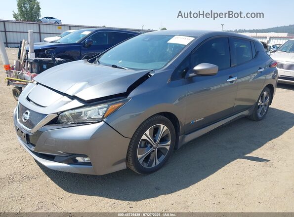 1N4AZ1CP2KC312613 2019 NISSAN LEAF Gray Vista tres cuartos delantera izquierda