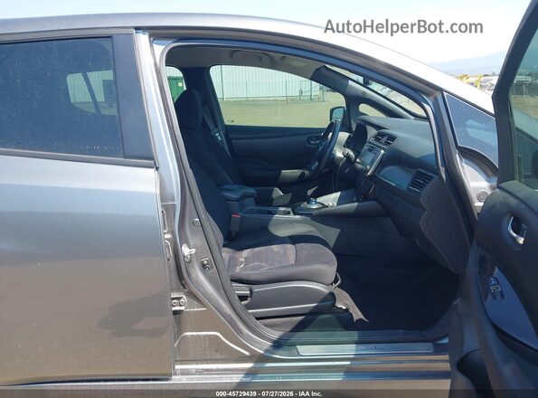 1N4AZ1CP2KC312613 2019 NISSAN LEAF Gray Vista interior delantera