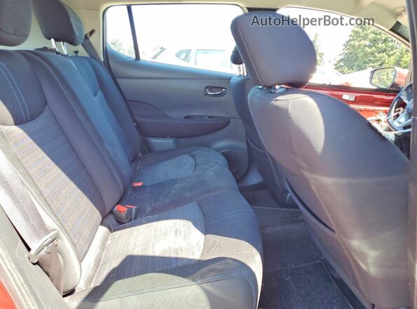 1N4AZ1CP4KC308126 2019 NISSAN LEAF Red Rear seats view