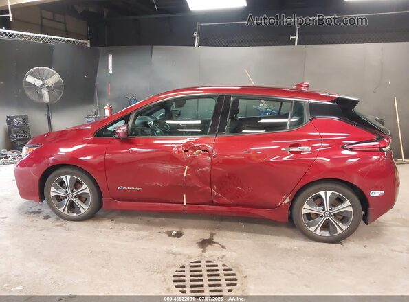 1N4AZ1CP5KC307356 2019 NISSAN LEAF Red Widok z przodu