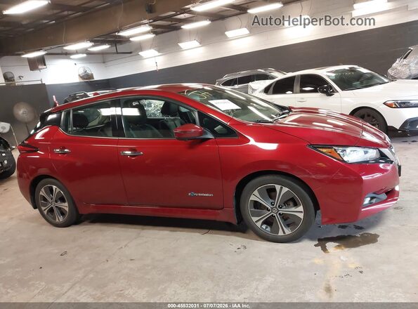 1N4AZ1CP5KC307356 2019 NISSAN LEAF Red Widok wnętrza 360 stopni