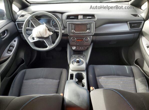 1N4AZ1CP6JC305064 2018 NISSAN LEAF Blue წინა პანელის ხედი