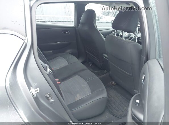 1N4AZ1CP8JC302330 2018 NISSAN LEAF Gray VIN კოდის სტიკერის ხედი