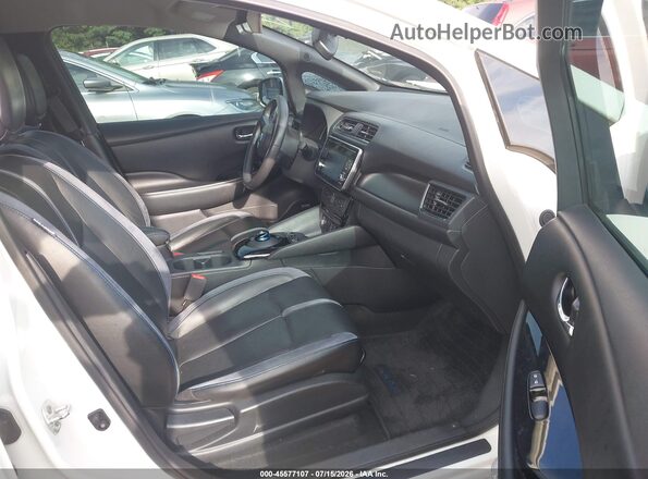 1N4AZ1CP8JC313246 2018 NISSAN LEAF White Front interior view