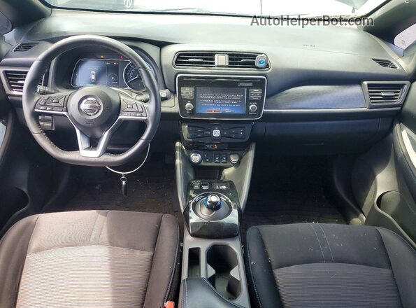 1N4AZ1CP9JC301011 2018 NISSAN LEAF Black Widok deski rozdzielczej