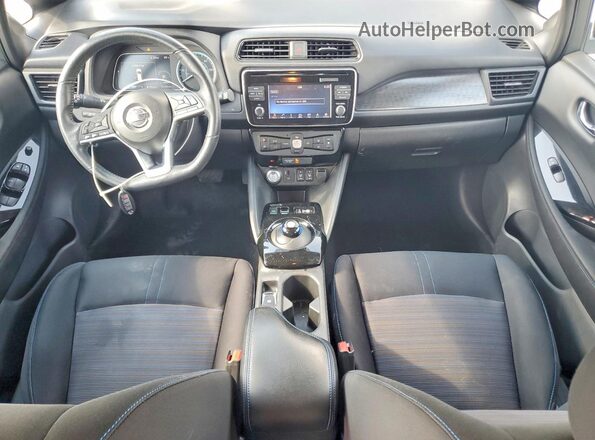 1N4AZ1CP9JC301073 2018 NISSAN LEAF Blue წინა პანელის ხედი