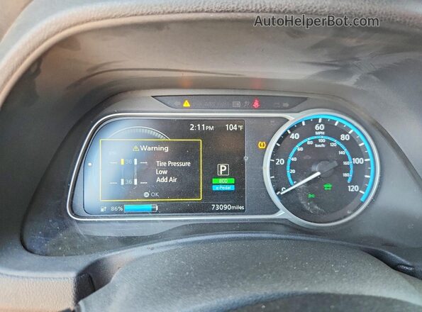 1N4AZ1CPXJC304256 2018 NISSAN LEAF White Instrument cluster view