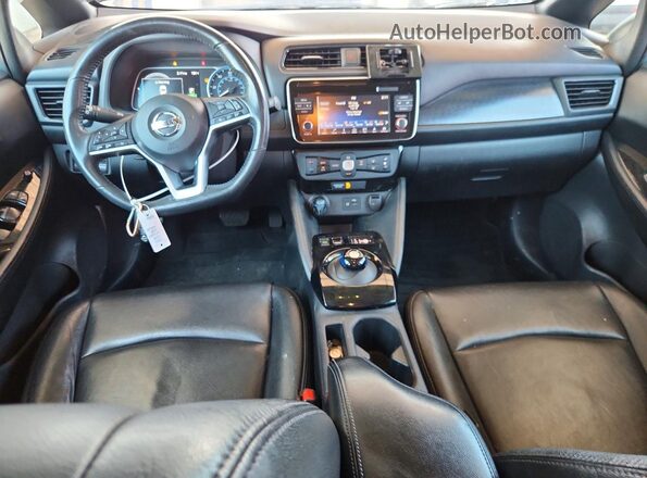 1N4AZ1CPXJC304256 2018 NISSAN LEAF White Dashboard view